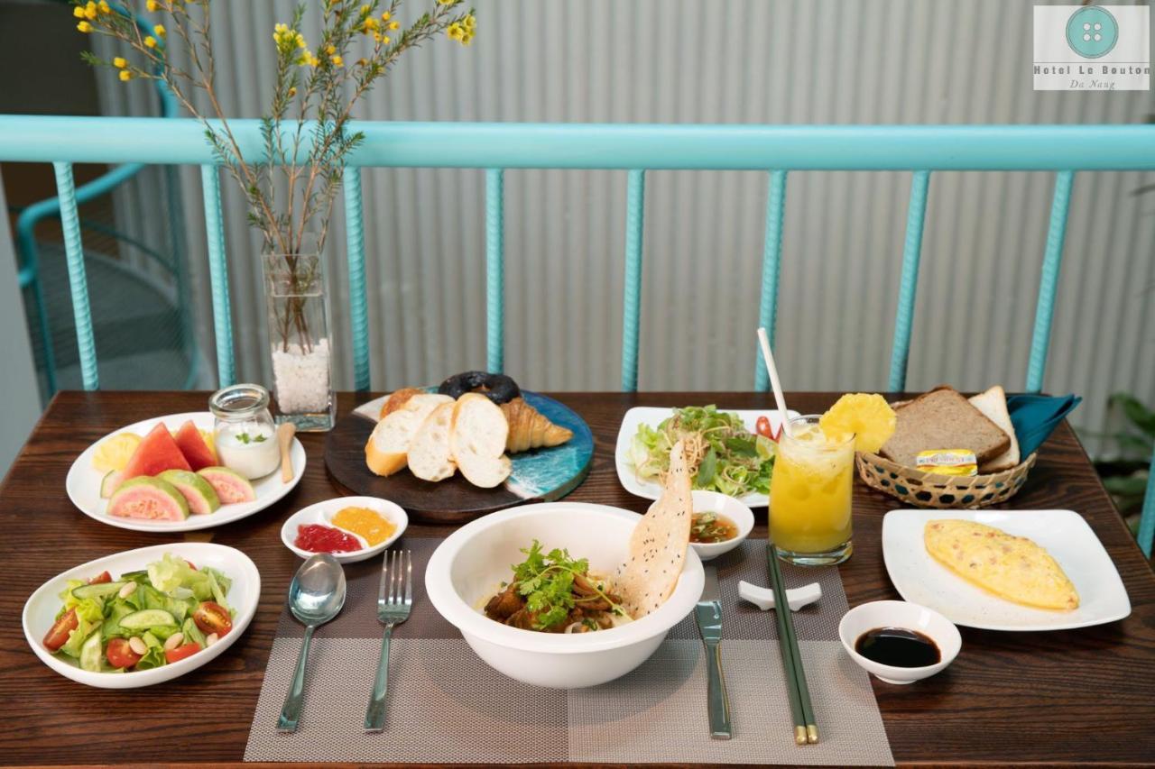 Hotel Le Bouton Da Nang Buitenkant foto